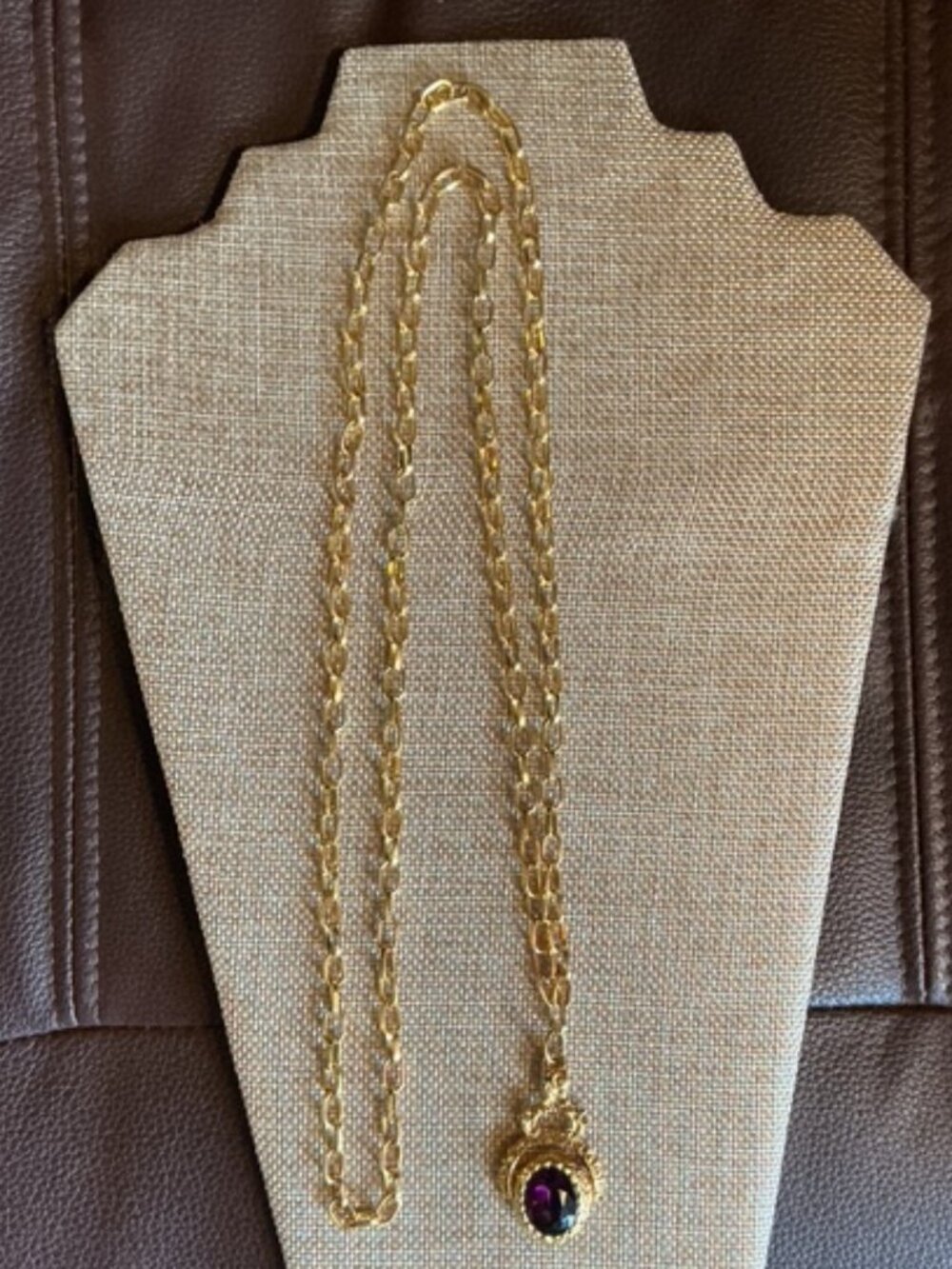 Vintage Gold-Toned Necklace With Victorian Style Purple Pendant